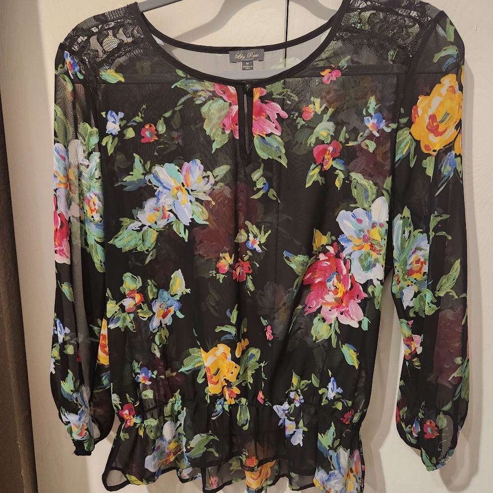 Flower pattern blouse